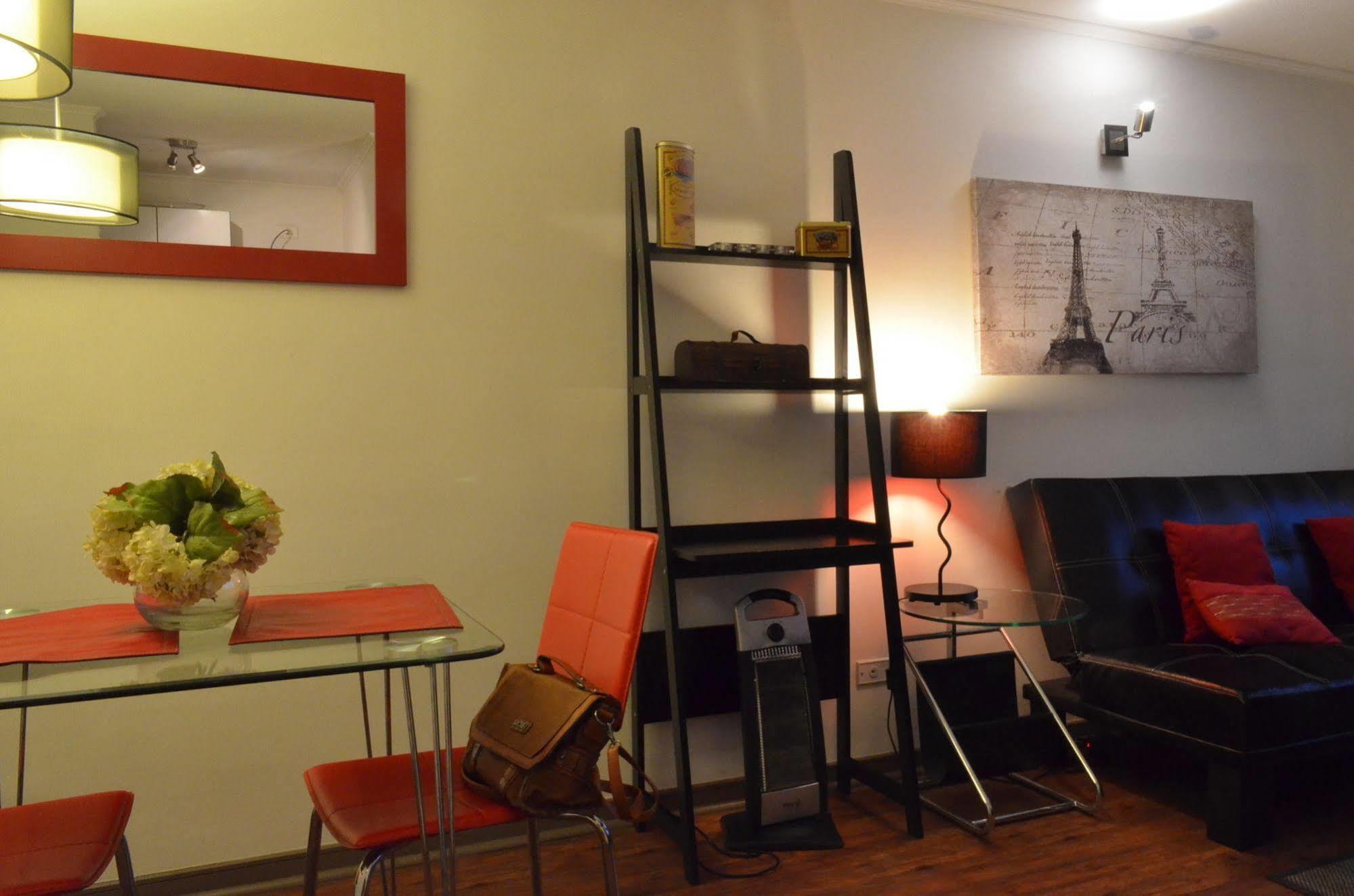 Stgo Centro, Departamentos Amoblados Paz Apartment Сантяго Екстериор снимка