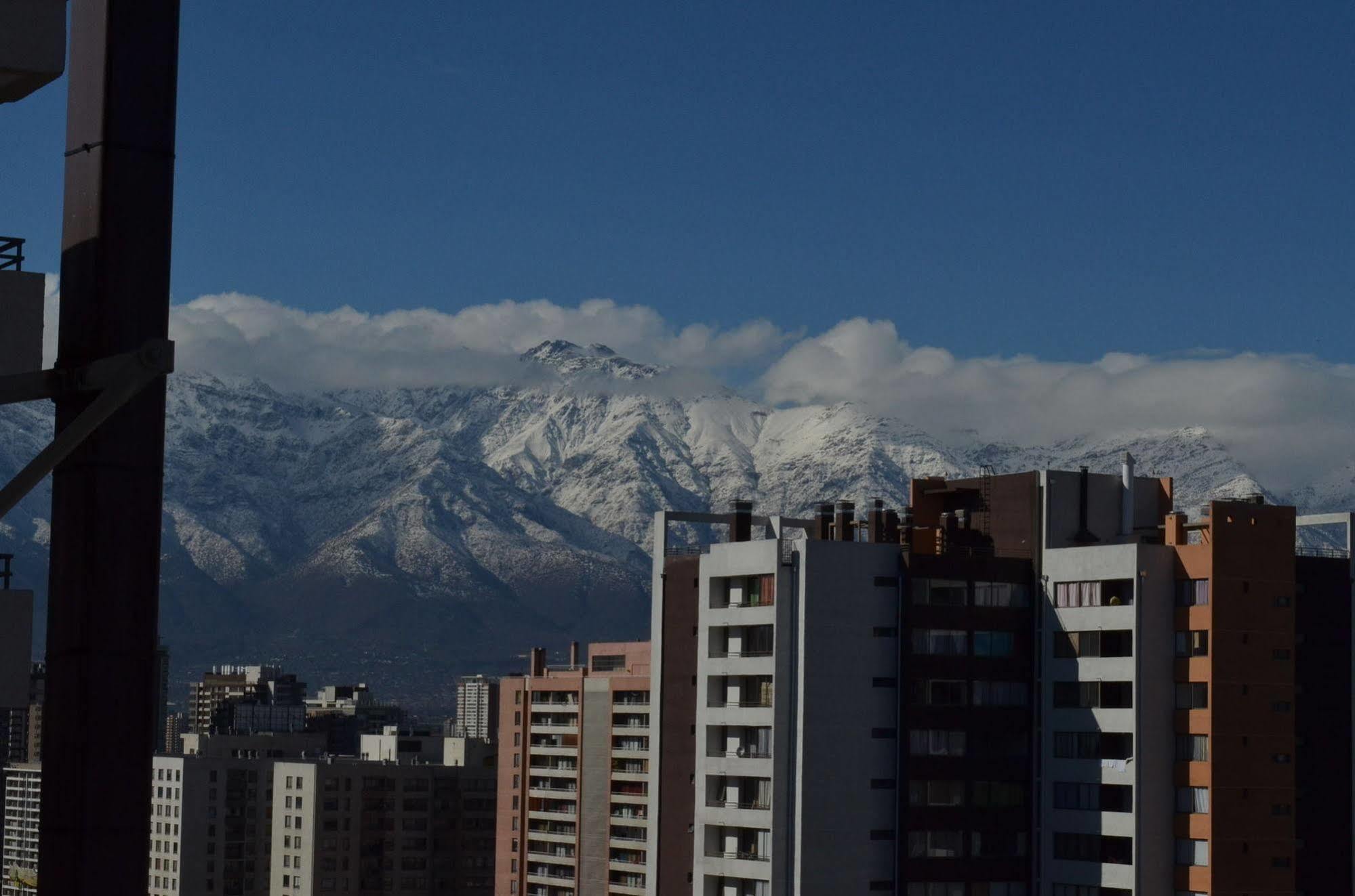 Stgo Centro, Departamentos Amoblados Paz Apartment Сантяго Екстериор снимка