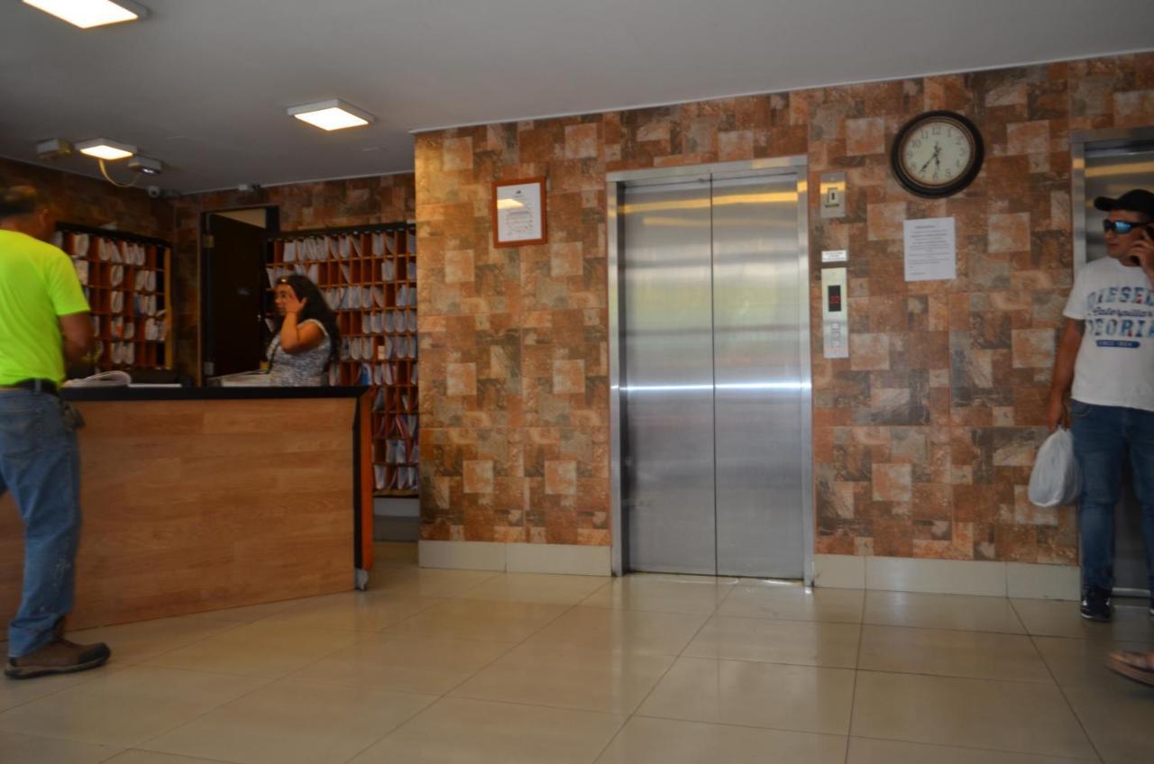 Stgo Centro, Departamentos Amoblados Paz Apartment Сантяго Екстериор снимка